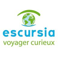 Escursia, Voyager Curieux